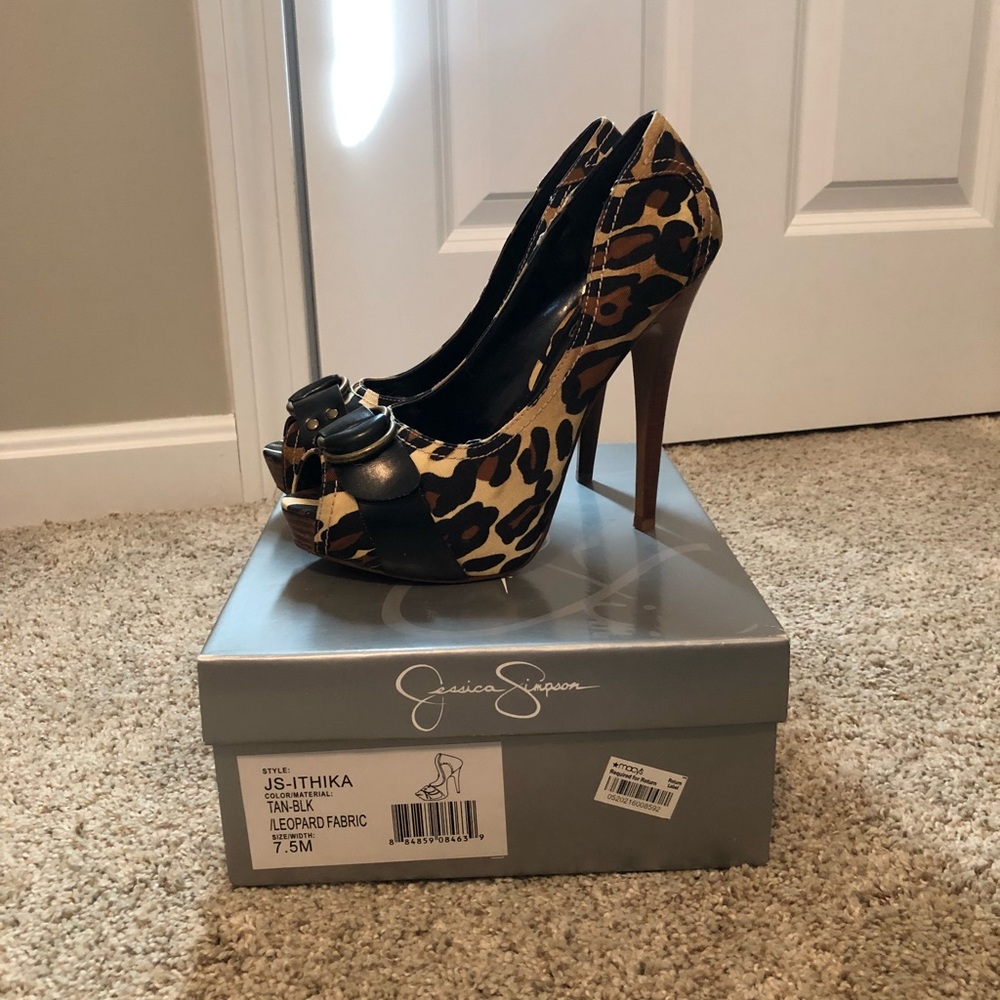 Jessica Simpson Leopard heels